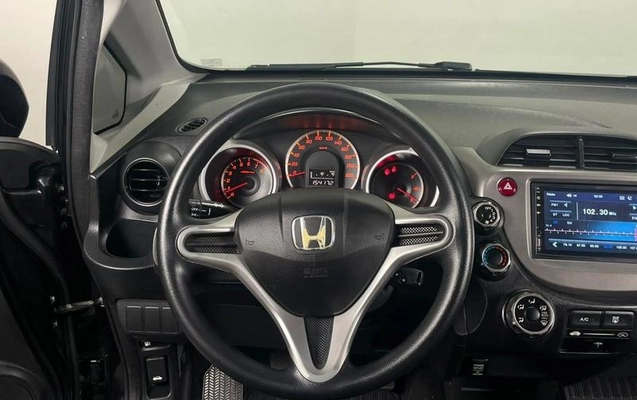 imagem-https://www.socarrao.com.br/sc-vehicle-images-prod/4004536/1790016449553-7025591_11_B_433ff28d52.jpeg