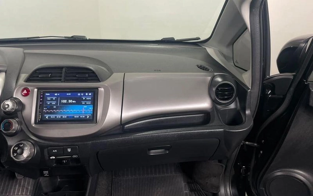 imagem-https://www.socarrao.com.br/sc-vehicle-images-prod/4004536/1790016449561-7025591_8_B_4b9ed31c9c.jpeg