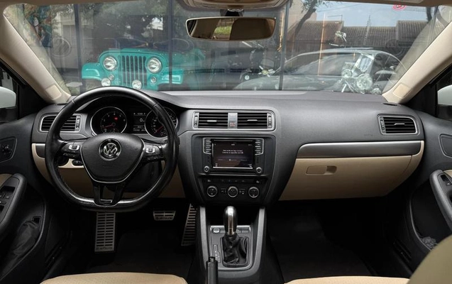 imagem-https://www.socarrao.com.br/sc-vehicle-images-prod/4004568/1790016800187-8495191_7_B_48657ae1e8.jpeg