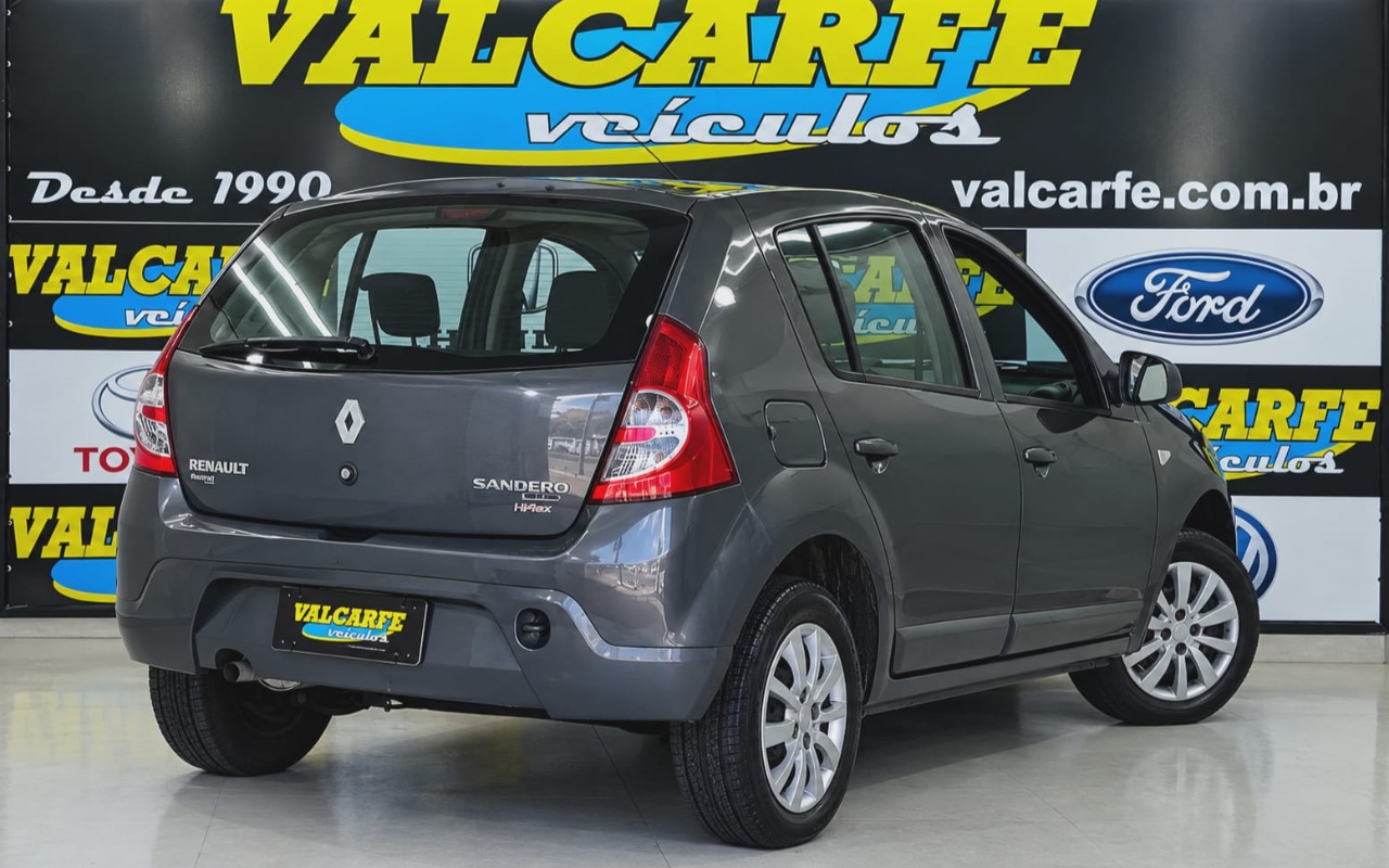 imagem-https://www.socarrao.com.br/sc-vehicle-images-prod/4004646/1790016674049-My5qZmlm.jfif