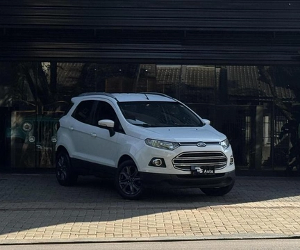 Ford EcoSport 2014 Branco — foto 1 de 3
