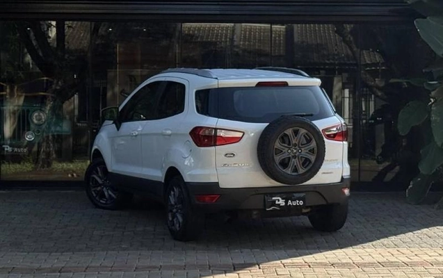 imagem-https://www.socarrao.com.br/sc-vehicle-images-prod/4004656/1790016727135-8484783_4_B_66101ad28e.jpeg