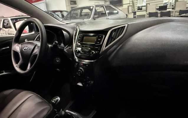 imagem-https://www.socarrao.com.br/sc-vehicle-images-prod/4004701/1790016953381-8476408_5_B_8a402275aa.jpeg
