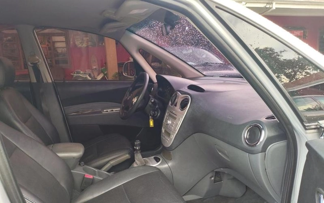 imagem-https://www.socarrao.com.br/sc-vehicle-images-prod/4004775/1790023074964-8497053_4_B_72bb9db6cf.jpeg