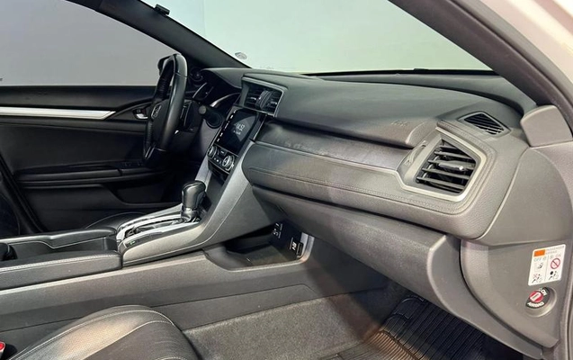 imagem-https://www.socarrao.com.br/sc-vehicle-images-prod/4004860/1790019302451-7304567_5_B_7407810130.jpeg