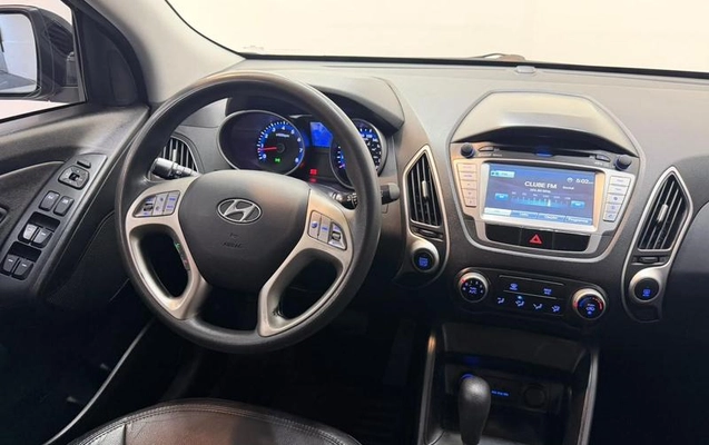 imagem-https://www.socarrao.com.br/sc-vehicle-images-prod/4005032/1790017503836-8482967_5_B_21f21f89f4.jpeg