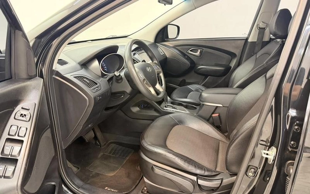 imagem-https://www.socarrao.com.br/sc-vehicle-images-prod/4005032/1790017503837-8482967_9_B_c58aea9441.jpeg
