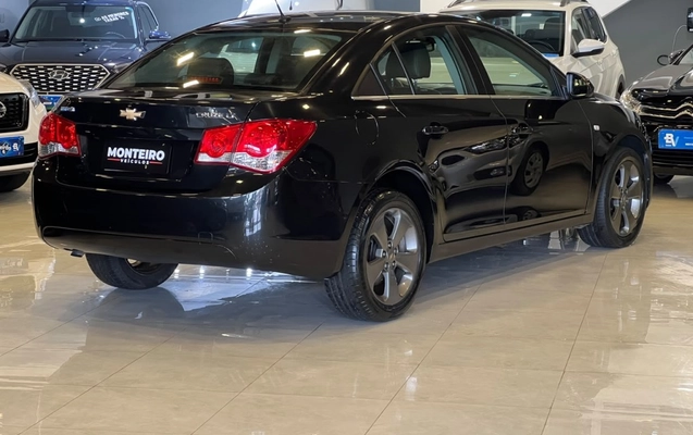imagem-https://www.socarrao.com.br/sc-vehicle-images-prod/4005035/1790017544707-8_040522.jpg