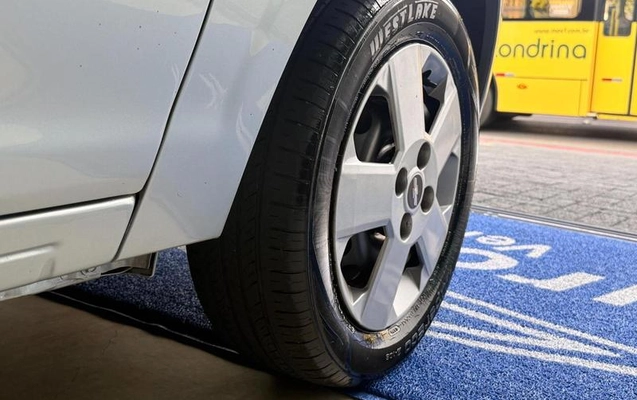 imagem-https://www.socarrao.com.br/sc-vehicle-images-prod/4005039/1790089486626-8312236_9_B_da8b76b24f.jpeg