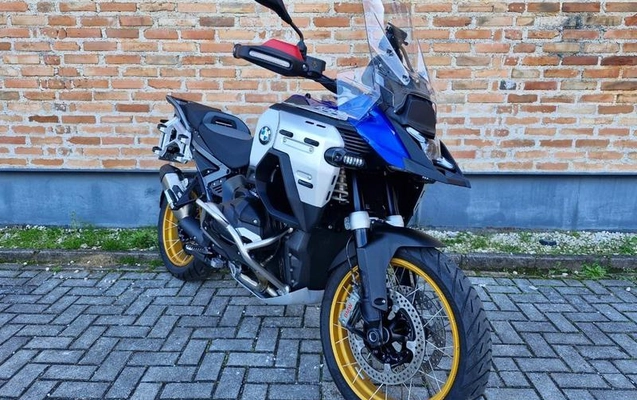 imagem-https://www.socarrao.com.br/sc-vehicle-images-prod/4005042/1790366203394-8498066_10_B_f6f0aba67a.jpeg