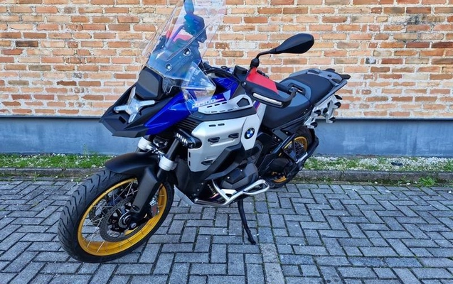 imagem-https://www.socarrao.com.br/sc-vehicle-images-prod/4005042/1790366203399-8498066_14_B_6be3eec164.jpeg