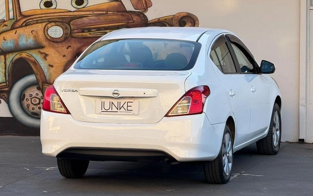 imagem-https://www.socarrao.com.br/sc-vehicle-images-prod/4005087/1790017736578-8197433_3_B_7c68b68096.jpeg