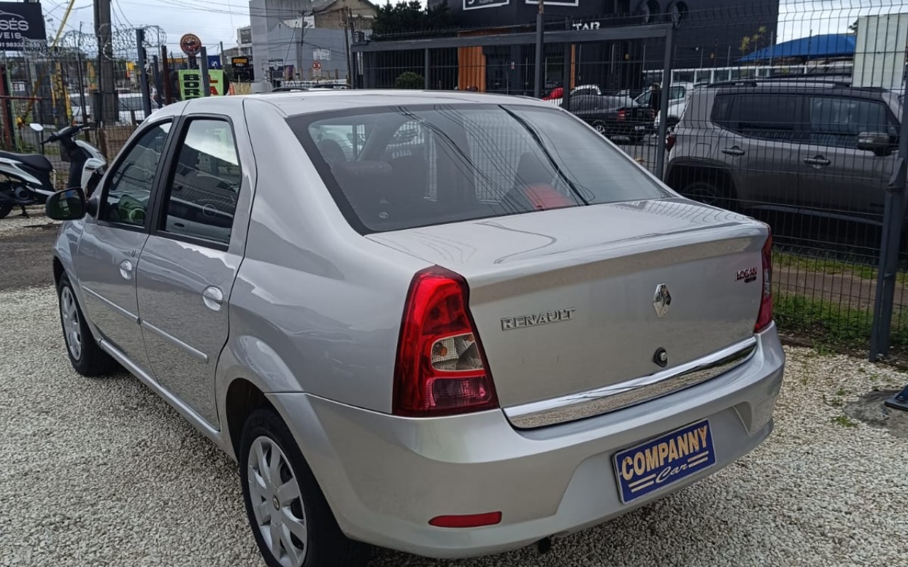 imagem-https://www.socarrao.com.br/sc-vehicle-images-prod/4005204/1790018039388-V2hhdHNBcHAgSW1hZ2UgMjAyNi0wOS0yMSBhdCAxNS41MC4xNCAoMikuanBlZw.jpeg