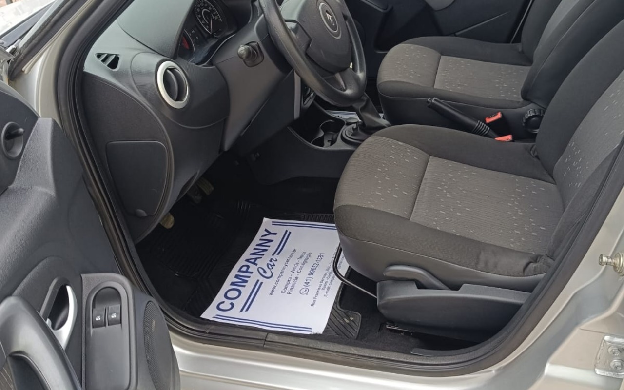 imagem-https://www.socarrao.com.br/sc-vehicle-images-prod/4005204/1790018039977-V2hhdHNBcHAgSW1hZ2UgMjAyNi0wOS0yMSBhdCAxNS41MC4xNyAoNCkuanBlZw.jpeg