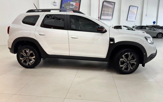imagem-https://www.socarrao.com.br/sc-vehicle-images-prod/4005284/1790018146893-8488901_12_B_26bf7b132e.jpeg