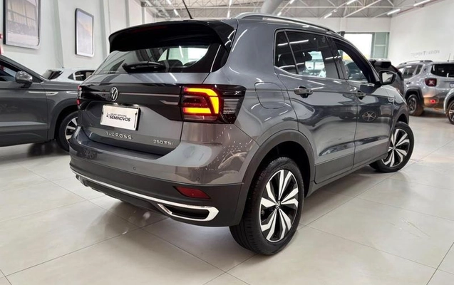 imagem-https://www.socarrao.com.br/sc-vehicle-images-prod/4005352/1790018218042-8488951_3_B_40426f99f1.jpeg