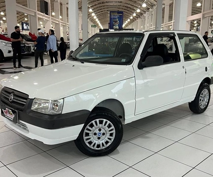 Fiat Uno 2013 Branco — foto 1 de 3