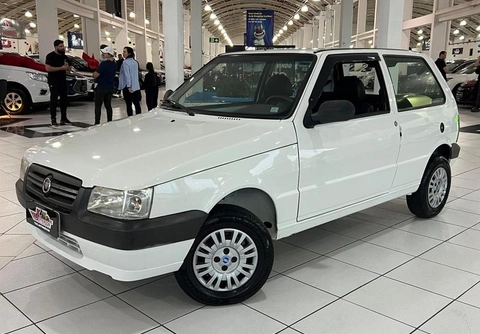 Fiat Uno 2013 Branco — foto 1 de 3