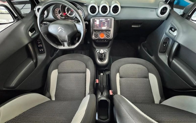 imagem-https://www.socarrao.com.br/sc-vehicle-images-prod/4005417/1790019331729-8247093_1_B_55383c59f8.jpeg