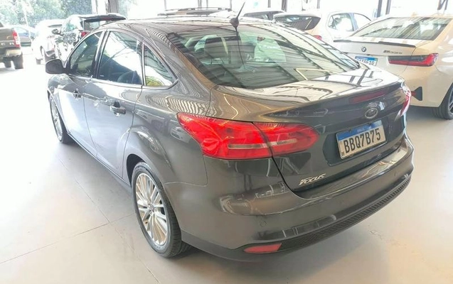 imagem-https://www.socarrao.com.br/sc-vehicle-images-prod/4005430/1790018309960-8381093_5_B_e6c3dbadf8.jpeg