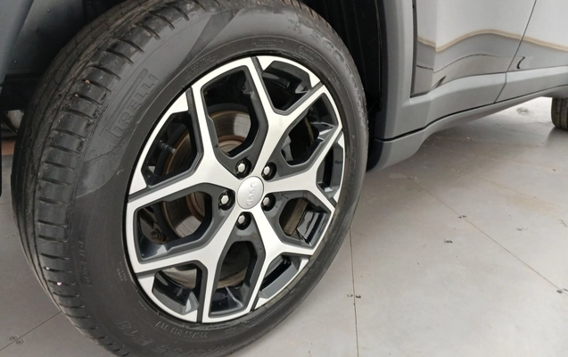 imagem-https://www.socarrao.com.br/sc-vehicle-images-prod/4005476/1790018388514-2_041642.jpg