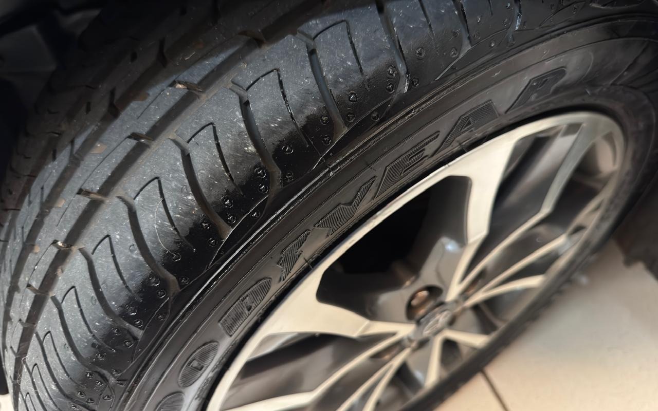 imagem-https://www.socarrao.com.br/sc-vehicle-images-prod/4005488/1790018411720-V2hhdHNBcHAgSW1hZ2UgMjAyNi0wOS0yMSBhdCAxNS41MS41Ny5qcGVn.jpeg