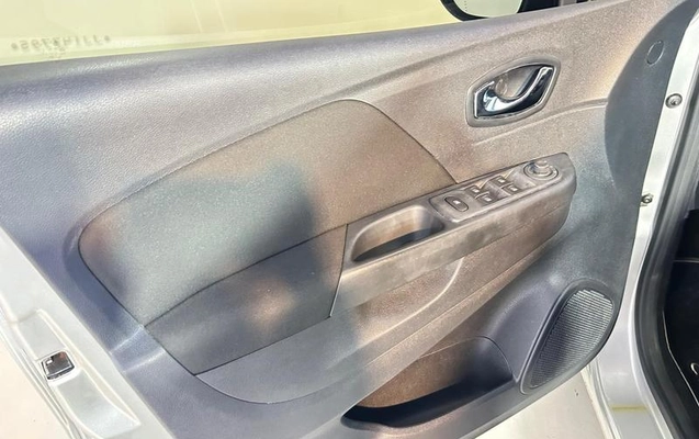 imagem-https://www.socarrao.com.br/sc-vehicle-images-prod/4005524/1790018557346-8268914_5_B_c92a7b8306.jpeg