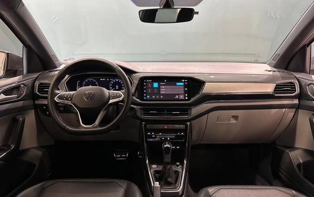 imagem-https://www.socarrao.com.br/sc-vehicle-images-prod/4005527/1790020329993-8489565_14_B_f2a46fdd98.jpeg