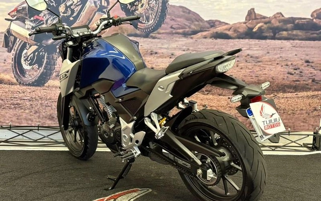 imagem-https://www.socarrao.com.br/sc-vehicle-images-prod/4005558/1790018747650-8484090_9_B_58156d765d.jpeg