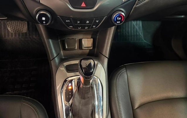 imagem-https://www.socarrao.com.br/sc-vehicle-images-prod/4005631/1790018983970-8214397_0_B_4f2aaaa978.jpeg