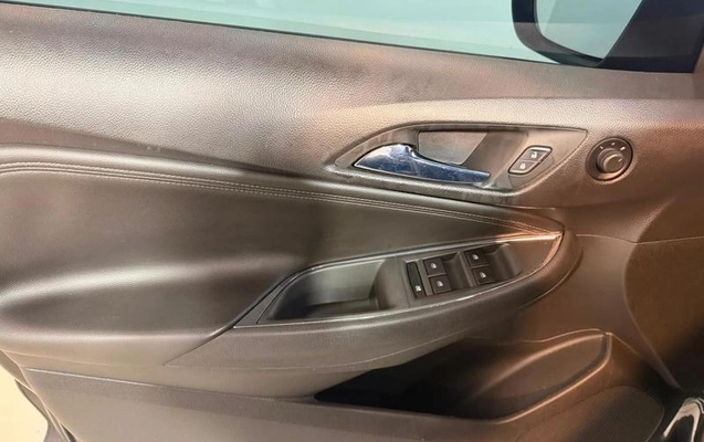 imagem-https://www.socarrao.com.br/sc-vehicle-images-prod/4005631/1790018984023-8214397_5_B_fade0d2950.jpeg