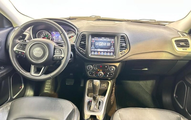 imagem-https://www.socarrao.com.br/sc-vehicle-images-prod/4005729/1790019077492-8323519_9_B_4c34a88e87.jpeg