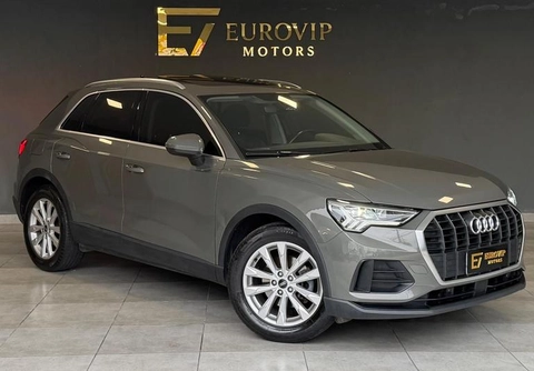 Audi Q3 2021 Cinza — foto 1 de 3