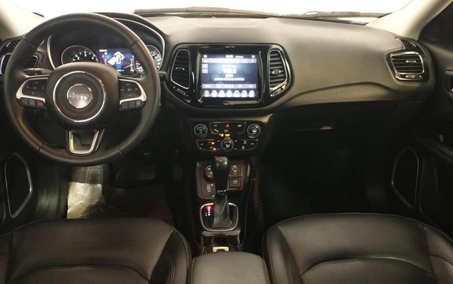 imagem-https://www.socarrao.com.br/sc-vehicle-images-prod/4005792/1790020121510-6305656_14_B_cdeb8b94e2.jpeg