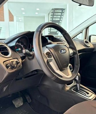 imagem-https://www.socarrao.com.br/sc-vehicle-images-prod/4005822/1790021115359-7857989_2_B_6f386550a8.jpeg