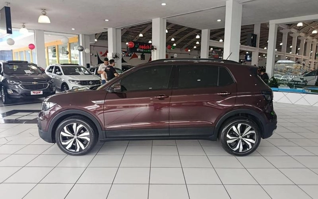 imagem-https://www.socarrao.com.br/sc-vehicle-images-prod/4005823/1790019202675-7858591_7_B_d59603e43e.jpeg