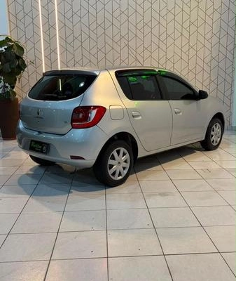imagem-https://www.socarrao.com.br/sc-vehicle-images-prod/4005853/1790019223497-8091887_6_B_05769b0947.jpeg