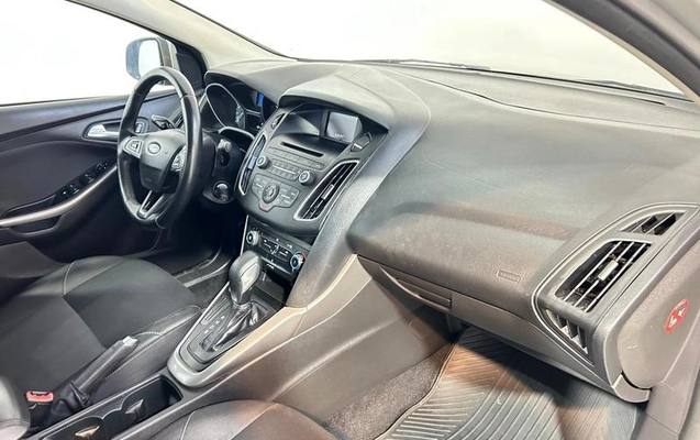 imagem-https://www.socarrao.com.br/sc-vehicle-images-prod/4005859/1790020189990-8179876_8_B_7d6b2734e8.jpeg