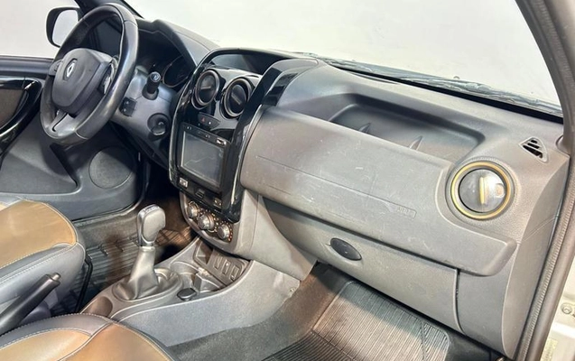 imagem-https://www.socarrao.com.br/sc-vehicle-images-prod/4005861/1790080706748-8179894_5_B_ce6e167562.jpeg