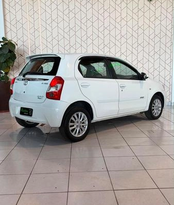 imagem-https://www.socarrao.com.br/sc-vehicle-images-prod/4005865/1790019613685-8233262_6_B_a2f097207a.jpeg