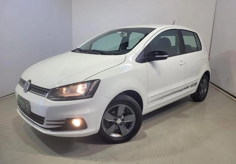 Volkswagen Fox 2018 Branco — foto 1 de 3