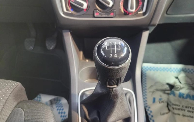 imagem-https://www.socarrao.com.br/sc-vehicle-images-prod/4005866/1790020154038-8246033_5_B_446f70e4fa.jpeg