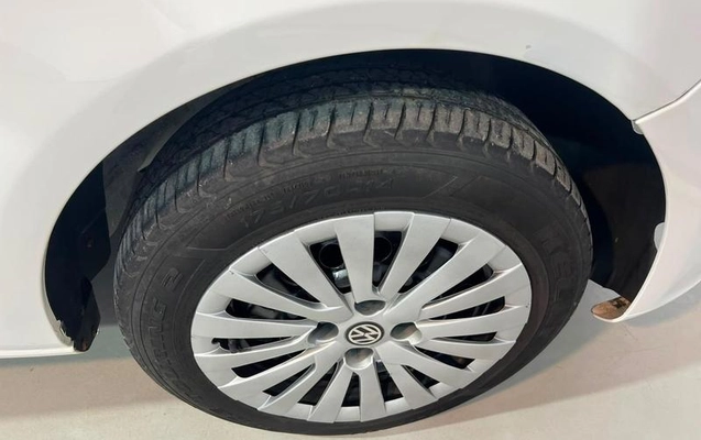 imagem-https://www.socarrao.com.br/sc-vehicle-images-prod/4005880/1790020075604-8301522_8_B_2f52780baf.jpeg