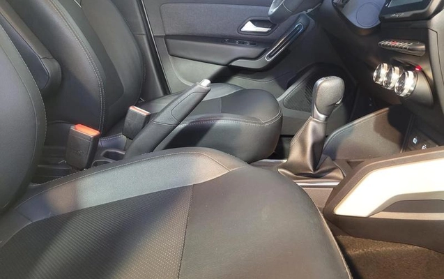 imagem-https://www.socarrao.com.br/sc-vehicle-images-prod/4005893/1790020961505-8323903_10_B_a6bd8641c7.jpeg