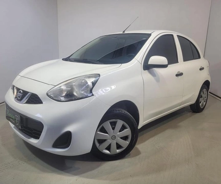 Nissan MARCH 2017 Branco — foto 1 de 3