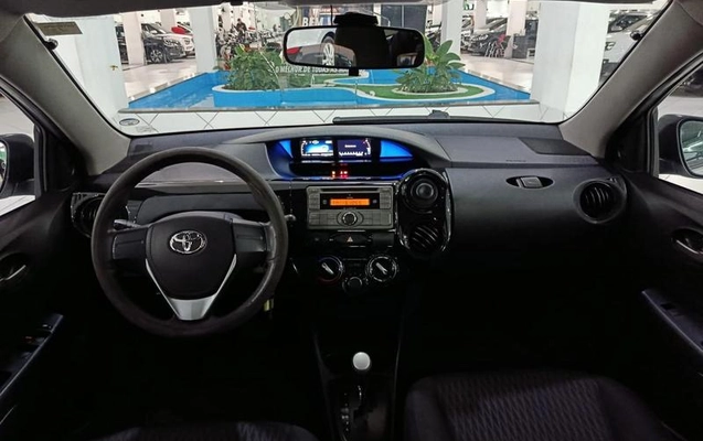 imagem-https://www.socarrao.com.br/sc-vehicle-images-prod/4005908/1790020996786-8347687_12_B_bebf340741.jpeg