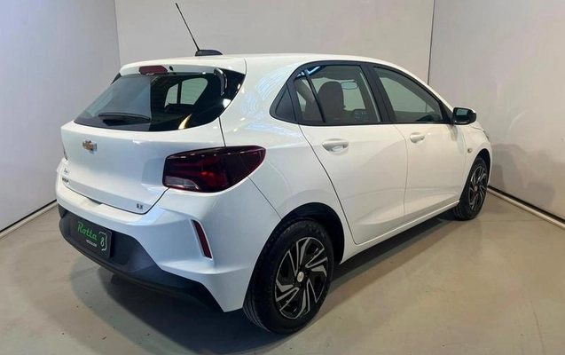 imagem-https://www.socarrao.com.br/sc-vehicle-images-prod/4005914/1790023217725-8358880_11_B_aaaf220937.jpeg