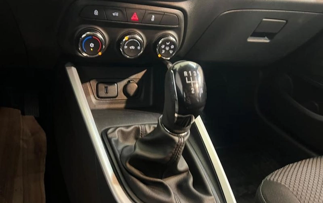 imagem-https://www.socarrao.com.br/sc-vehicle-images-prod/4005921/1790023442493-8367780_4_B_203cd892a0.jpeg