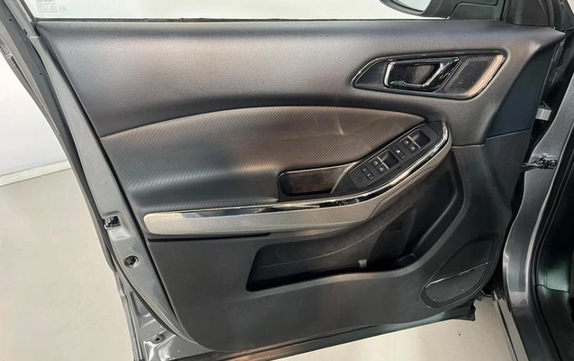 imagem-https://www.socarrao.com.br/sc-vehicle-images-prod/4005932/1790019277665-8404274_10_B_dcb96bf911.jpeg