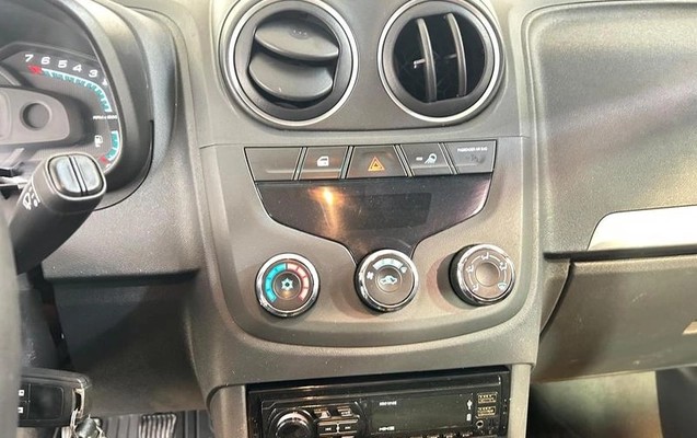 imagem-https://www.socarrao.com.br/sc-vehicle-images-prod/4005933/1790019278517-8425761_2_B_425495bdf7.jpeg